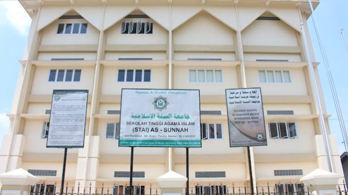 Sekolah Tinggi Agama Islam As - Sunnah,