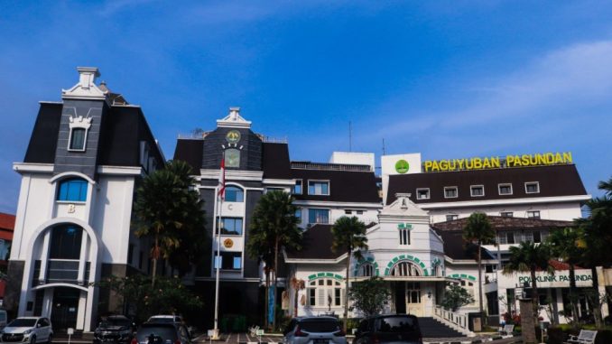 Universitas-Pasundan-678x381-1